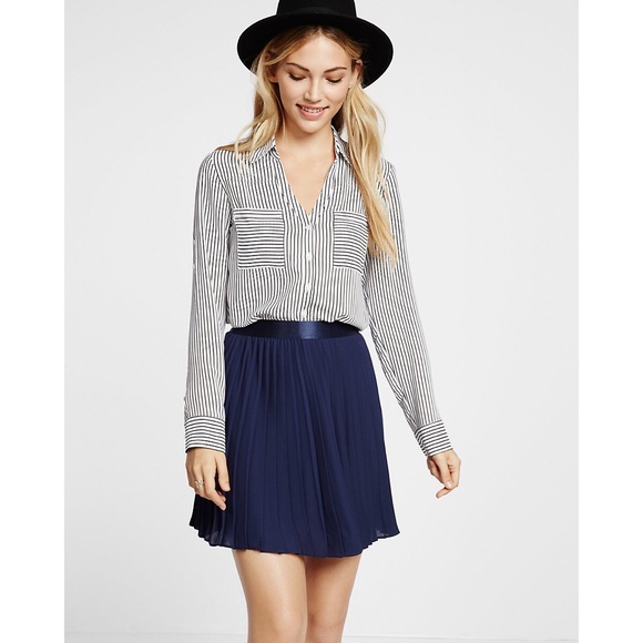 Sheer, Dark Green Striped Button Down Shirt, M - Picture 2 of 8